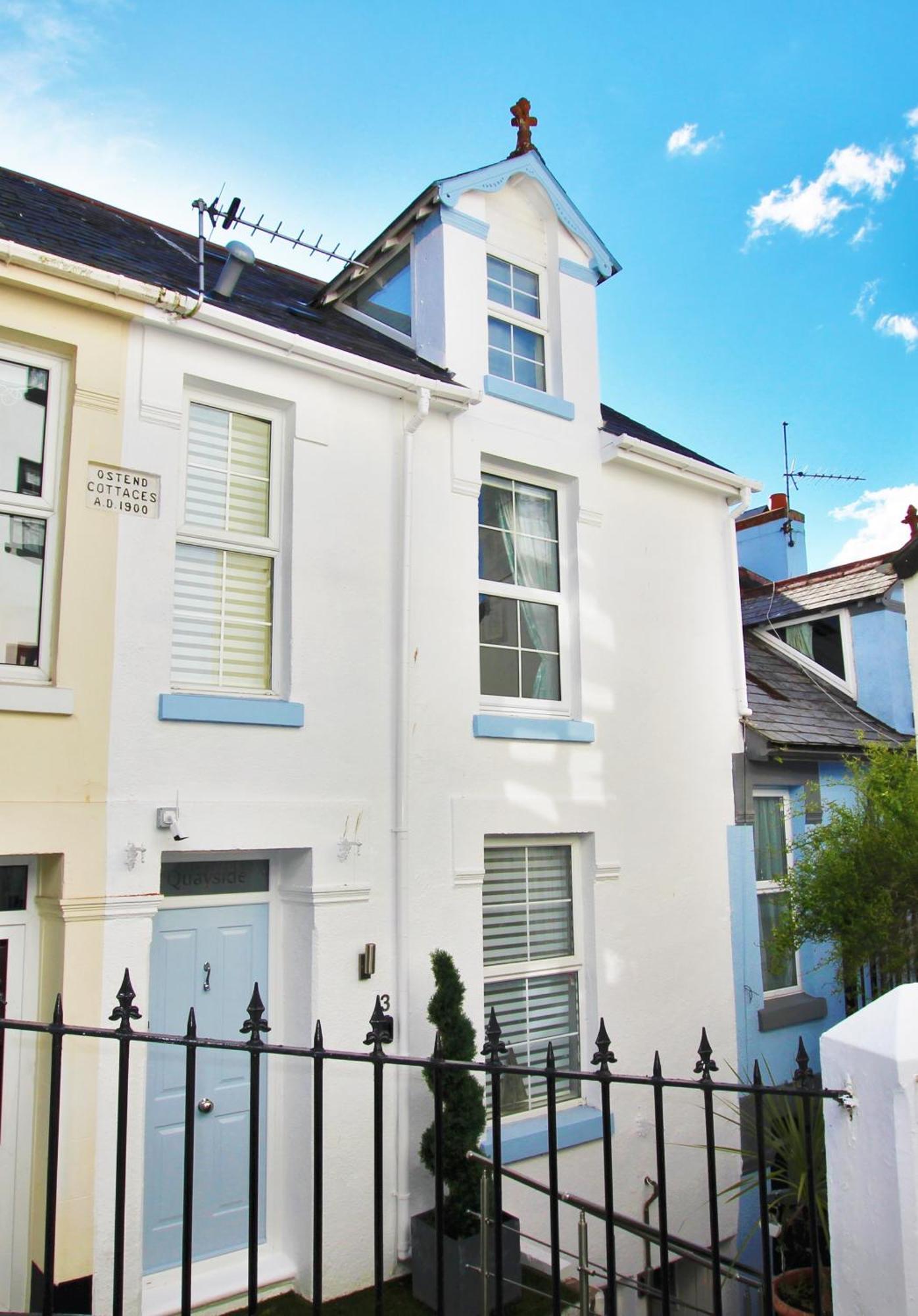 Quayside- In The Harbour Bowl Villa Brixham Exterior photo