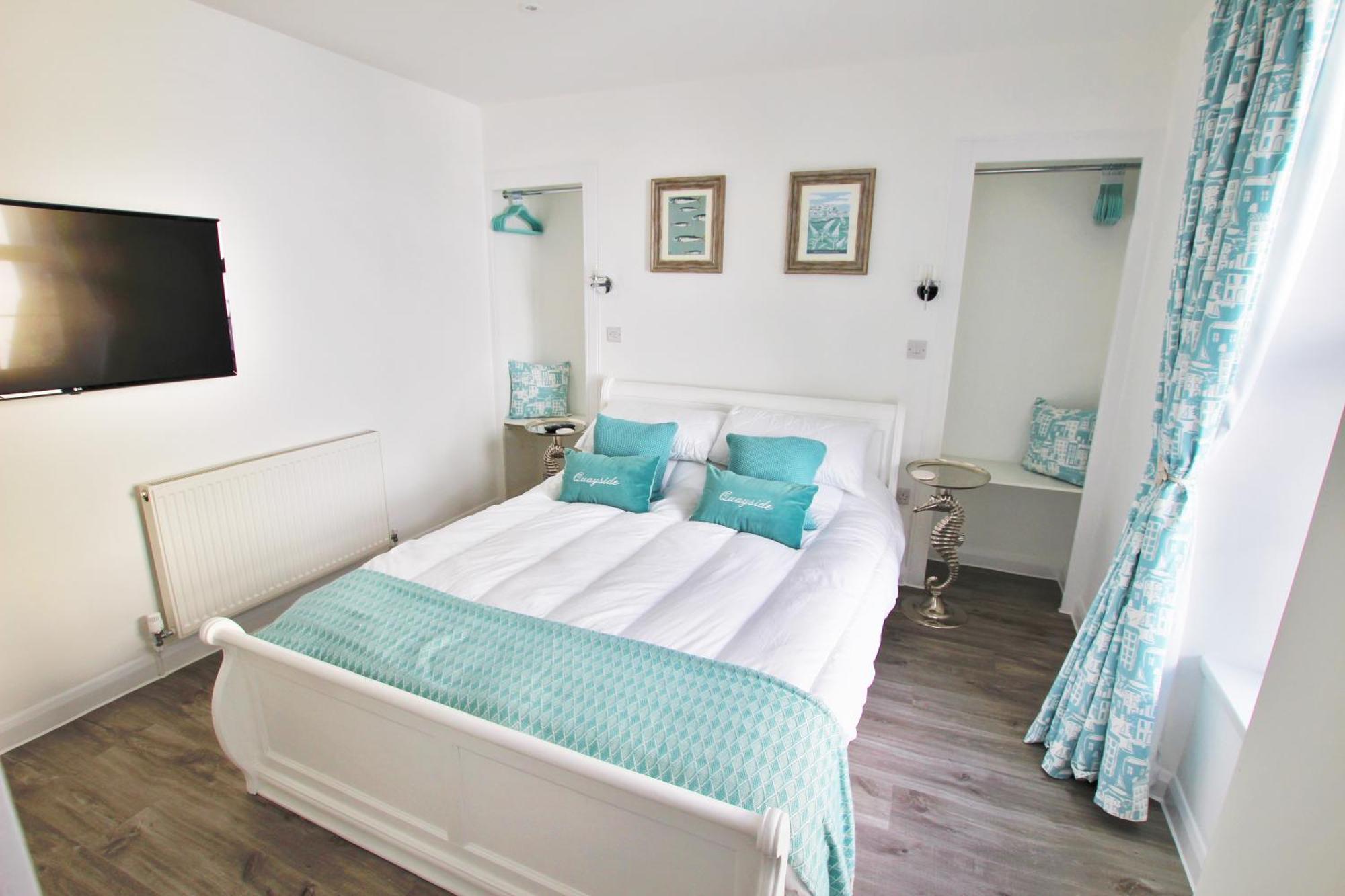 Quayside- In The Harbour Bowl Villa Brixham Exterior photo